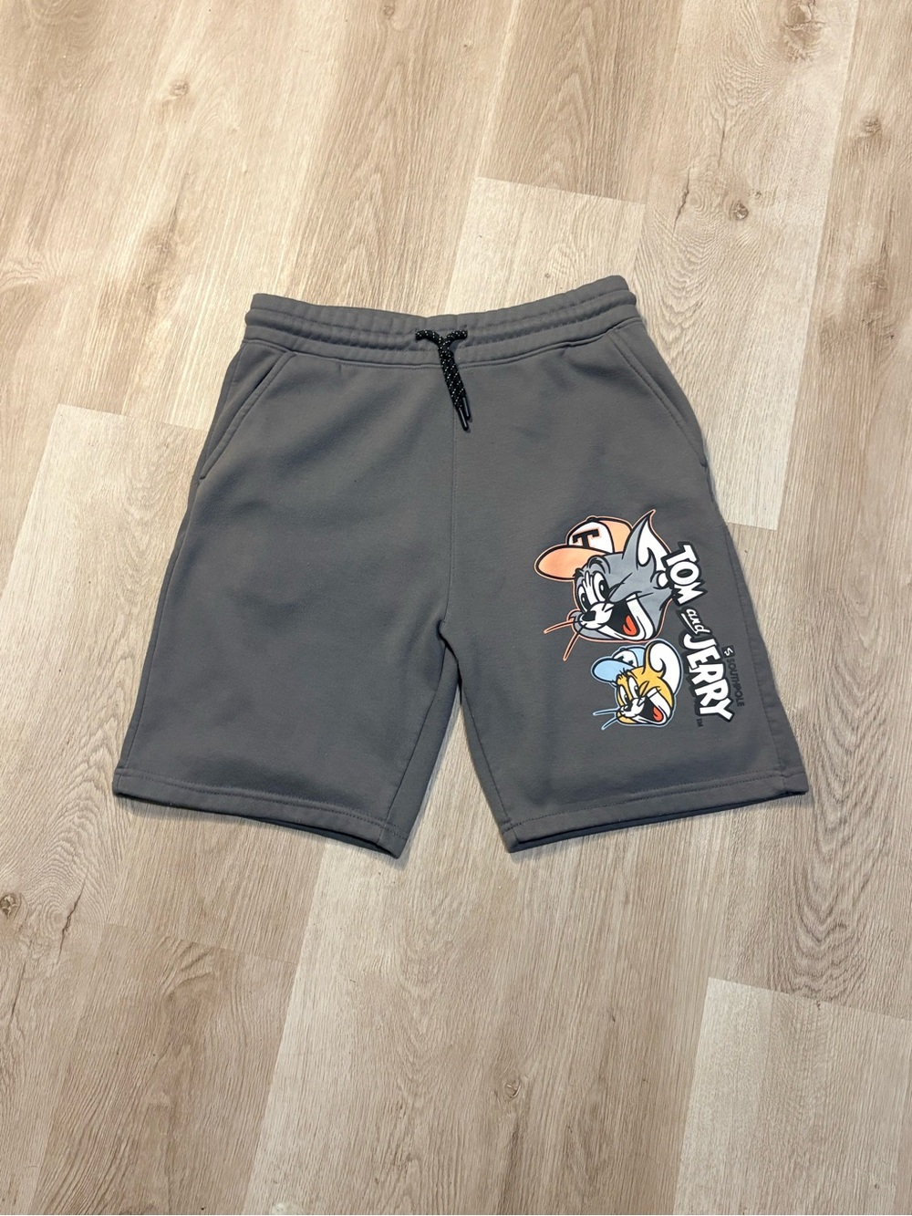 Southpole x Tom and Jerry Gray Shorts Men’s Size Medium Y2K Skater Nostalgic
